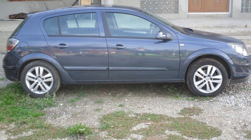 Dezmembrez Opel Astra H -Z16XEP- an 2007 facelift