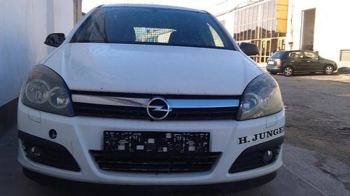 Dezmembrez OPEL Astra H