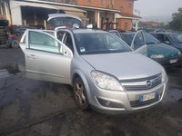 Dezmembrez opel astra h