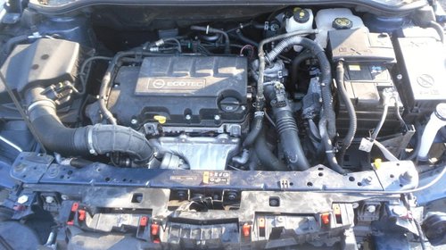 Dezmembrez Opel Astra J – 1,4 -140 cp, an 2012