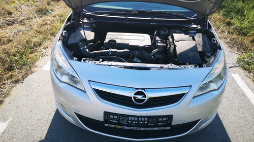 Dezmembrez Opel Astra J 1.7 CDTI 6+1 Euro 5 EUROPA