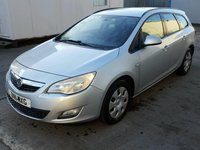 Dezmembrez Opel Astra J 1.7cdti 2011