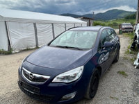 Dezmembrez Opel Astra J 1.7cdti 2012