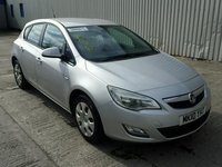 Dezmembrez Opel Astra J 1.7cdti