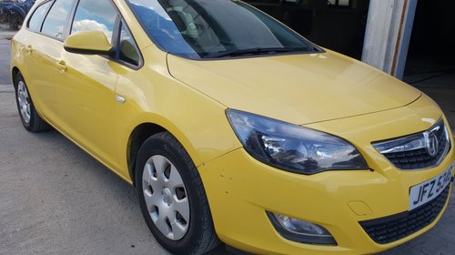 Dezmembrez Opel Astra J 2011 1.7cdti A17DTR