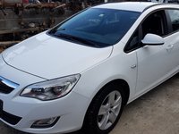 Dezmembrez Opel Astra J 2011 1.7cdti