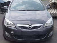 Dezmembrez Opel Astra J 2011 Volan pe stanga