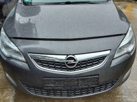 Dezmembrez Opel Astra J Combi 2012 Motor 1.7 CDTI