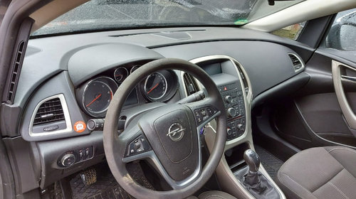 Dezmembrez Opel Astra J Combi 2012 Motor 1.7 CDTI Cod LPV