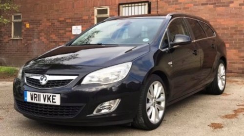 Dezmembrez Opel Astra j complet