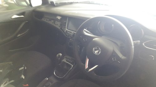 Dezmembrez Opel Astra K 1.0 benzina 105 cp 2016!
