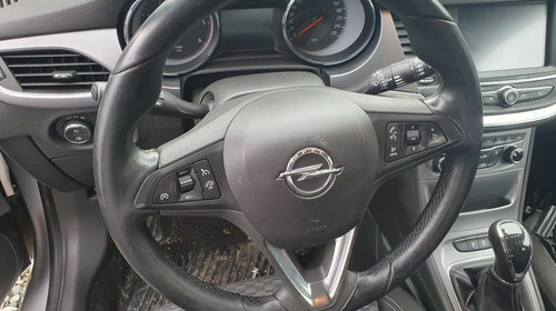 Dezmembrez Opel Astra K hatchback 1.6 cdti di