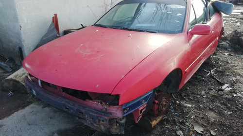 Dezmembrez Opel Calibra A