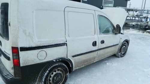 Dezmembrez Opel Combo 1.3 DT, 2005