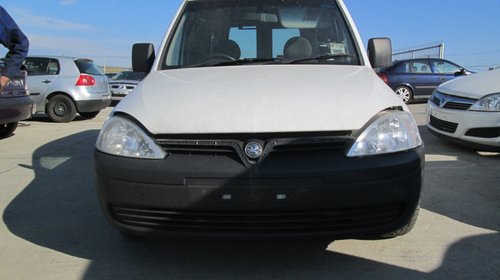 Dezmembrez opel combo 1.7 dti 2002