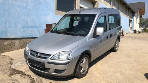 Dezmembrez Opel Combo 2002-2010