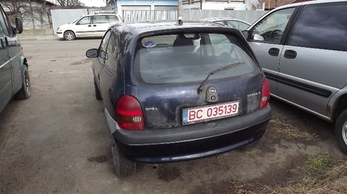 Dezmembrez opel corsa 1,7 dti