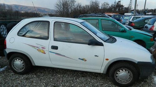 Dezmembrez opel corsa, an 1999, 2 usi, 1000 benzina