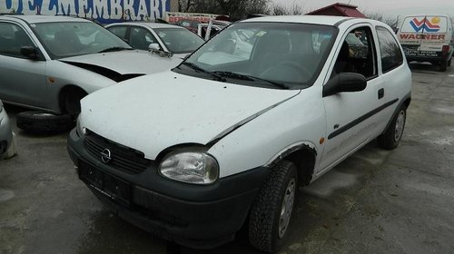 Dezmembrez opel corsa, an 1999, 2 usi, 1000 b