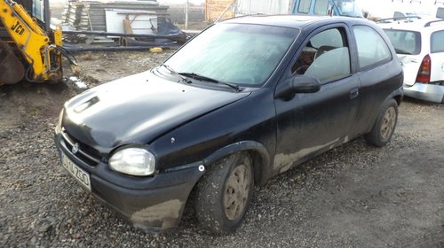 Dezmembrez Opel Corsa an 93 1,4.