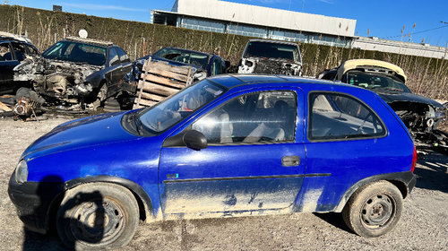 Dezmembrez Opel Corsa B 1.2i X12SZ