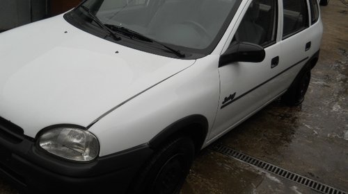 Dezmembrez Opel Corsa B 1995 HATCHBACK 1.2