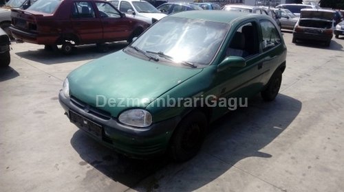 Dezmembrez Opel Corsa B, an 1997