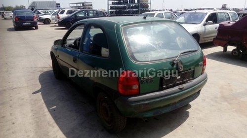 Dezmembrez Opel Corsa B, an 1997