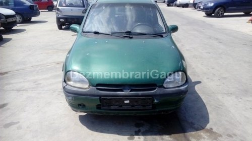 Dezmembrez Opel Corsa B, an 1997