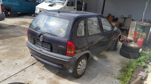 Dezmembrez Opel Corsa B, an 1999, 1.4 benzina