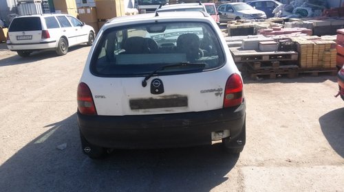 Dezmembrez Opel Corsa B DIN 1998