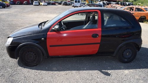 Dezmembrez Opel Corsa C 1.0 benzina 2002