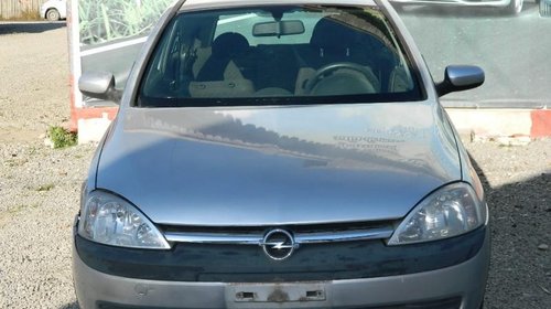 Dezmembrez Opel Corsa C - 2003