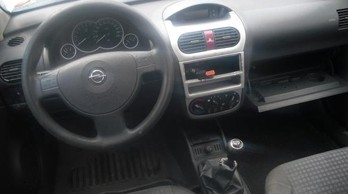 Dezmembrez Opel Corsa C, an 2001, 1.2 benzina