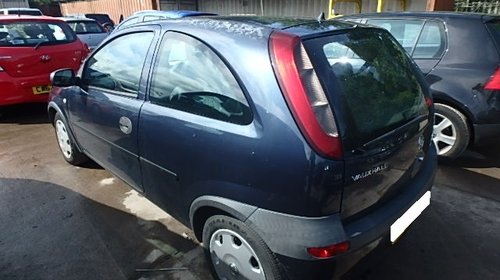 Dezmembrez Opel Corsa C an fabr. 2002, 1.2i 16V