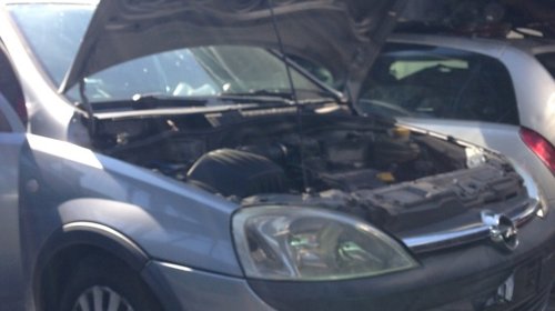 Dezmembrez Opel Corsa C cod motor Z10XE