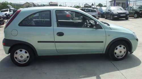 Dezmembrez opel corsa c din 2001