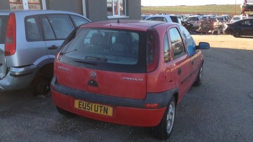 Dezmembrez opel corsa c din 2001