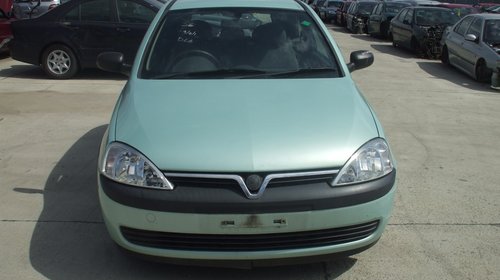 Dezmembrez opel corsa c din 2001