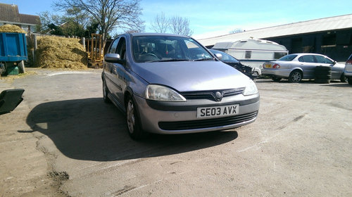 Dezmembrez Opel Corsa C Z10XE Easytronic