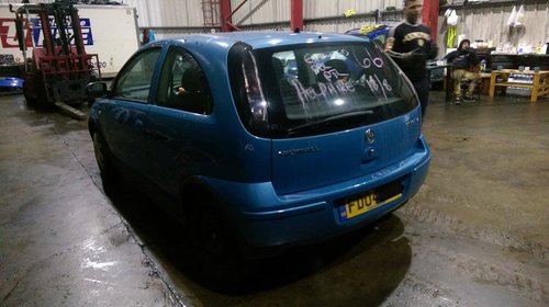 Dezmembrez Opel Corsa C