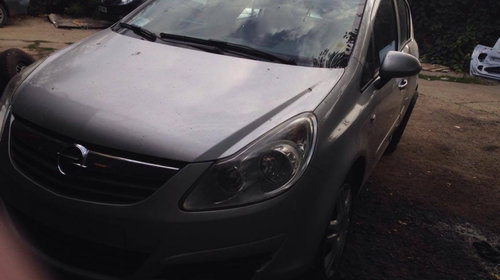 Dezmembrez Opel Corsa D 1.3 CDTI 6 Trepte