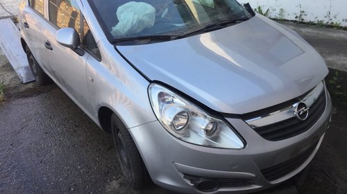 Dezmembrez Opel Corsa D 2007 hatchback 1.3 cd