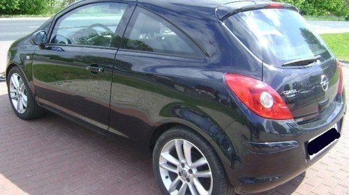 Dezmembrez Opel Corsa D 2 usi 1.3cdti