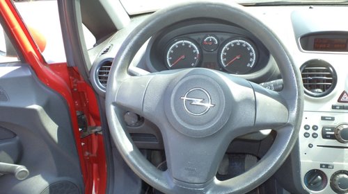 Dezmembrez Opel Corsa D, an 2007, motor 1.2 benzina