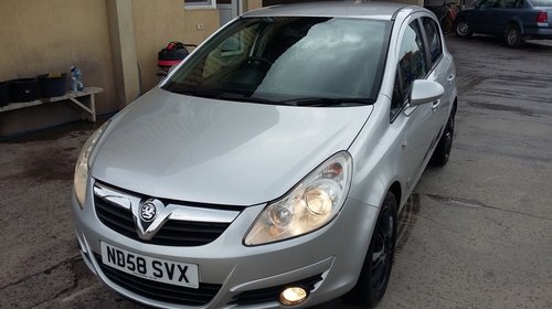 Dezmembrez opel corsa d an 2009