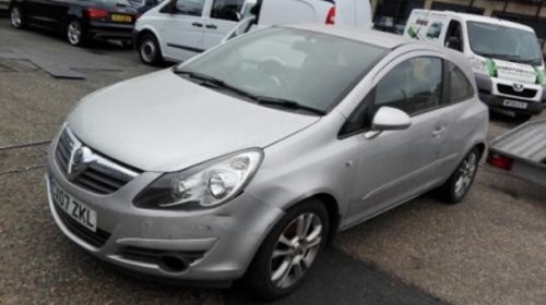 Dezmembrez opel corsa d coupe 2007 1.4b