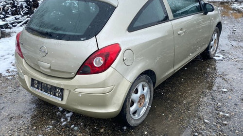 Dezmembrez Opel Corsa D coupe, motor 1.4 benzina 90 cp, an 2008