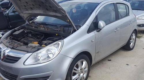 Dezmembrez Opel Corsa D,motor 1.4 B,an 2009