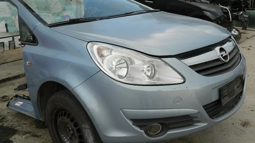 Dezmembrez Opel Corsa D